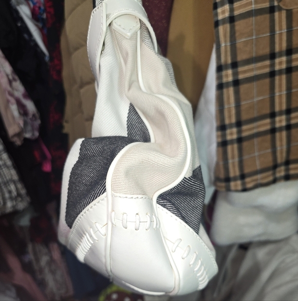 ❄️❄️❄️❄️ NEED GONE LIKE NEW Burberry Bag  MegA Check Nova Leather Buckle Hobo - Picture 14 of 16